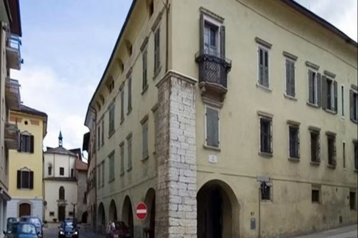 PALAZZO CRIVELLI
